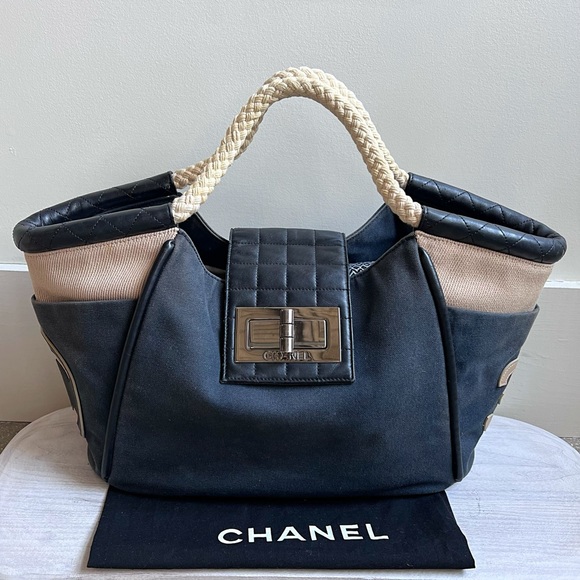 CHANEL Handbags - CHANEL Bag